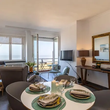 Casiola - Beautiful Spacious With Frontal Sea View * Knokke-Heist