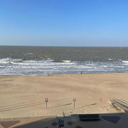 דירה Casiola - Beautiful Spacious With Frontal Sea View *