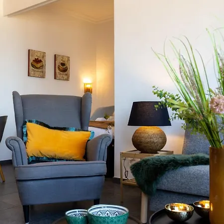 Casiola - Beautiful Spacious With Frontal Sea View アパート *