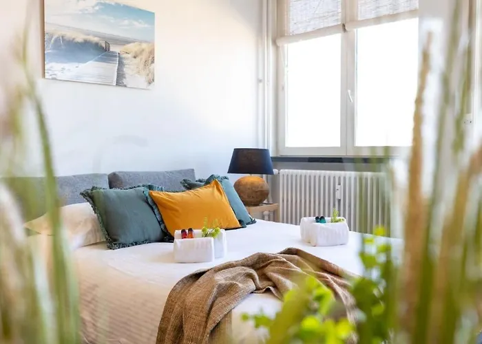 Huswell - Beautiful Spacious With Frontal Sea View * Knokke-Heist