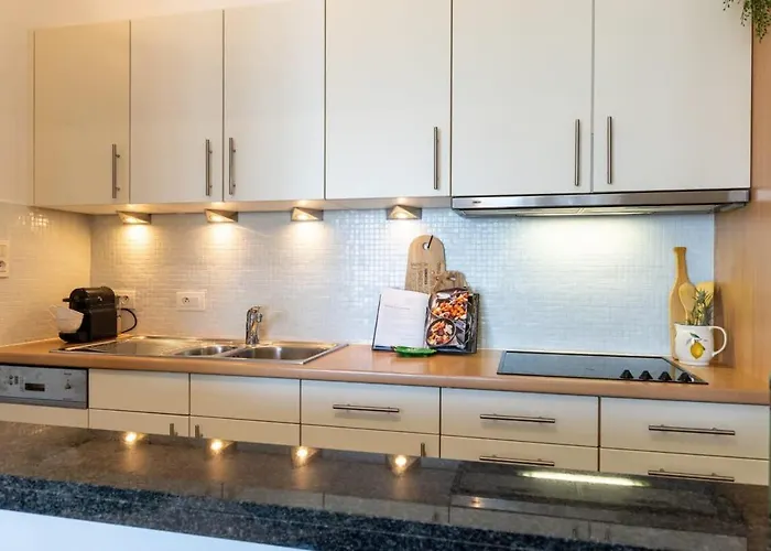 Appartement Huswell - Beautiful Spacious With Frontal Sea View *