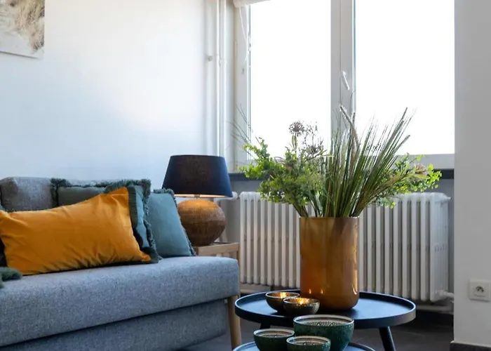 Huswell - Beautiful Spacious With Frontal Sea View Appartement