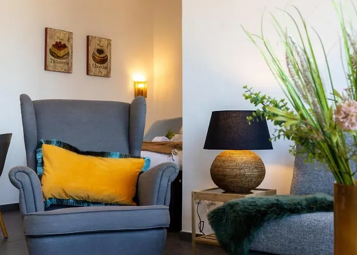 Huswell - Beautiful Spacious With Frontal Sea View Appartement *