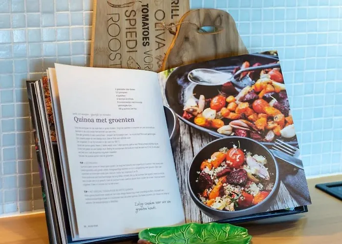 Huswell - Beautiful Spacious With Frontal Sea View *